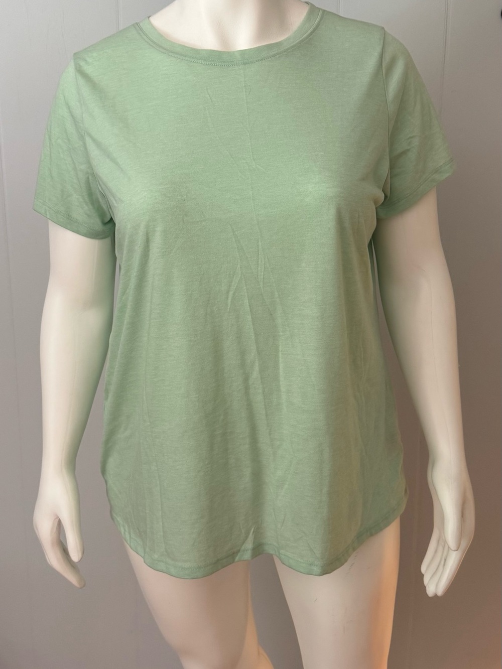 Torrid Size 2 Everyday Crew Signature Jersey Tee Mint Green